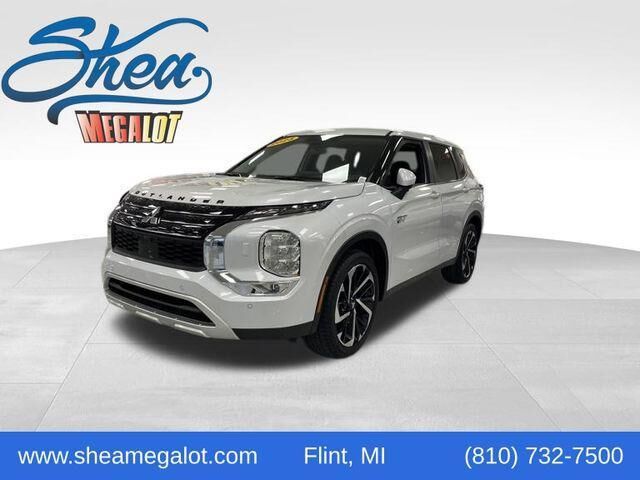 2025 MITSUBISHI Outlander