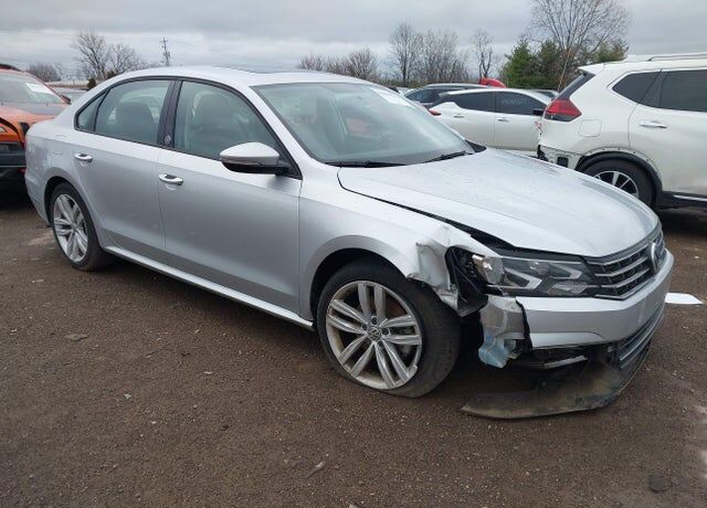 2019 VOLKSWAGEN Passat