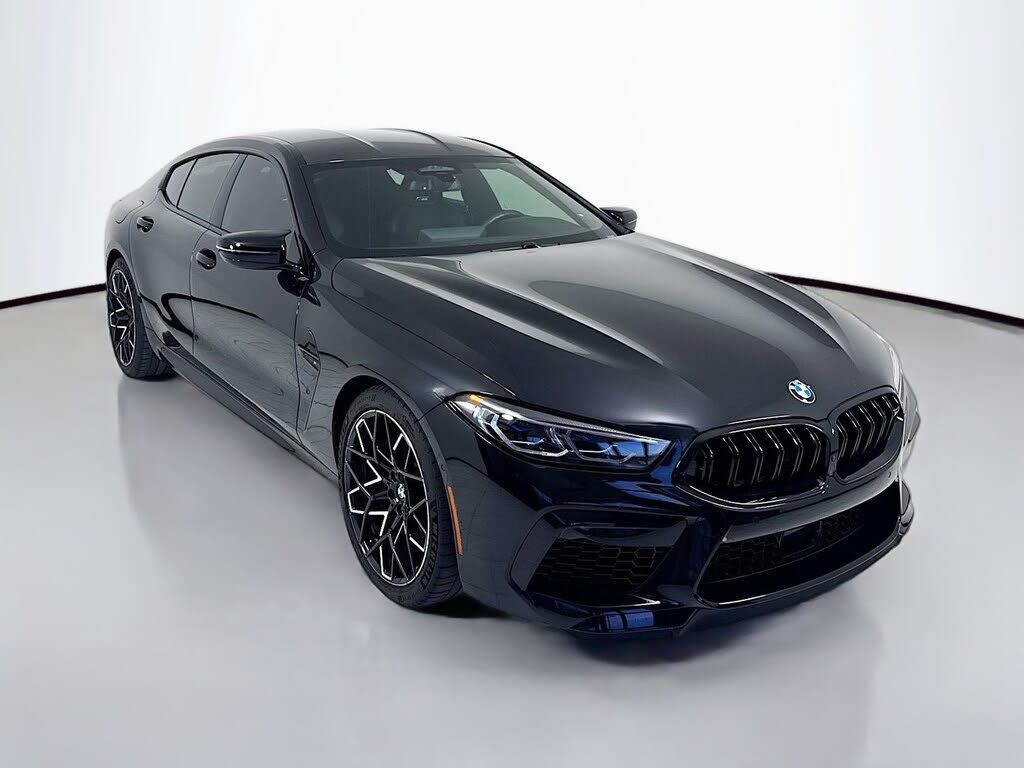 2024 BMW M8
