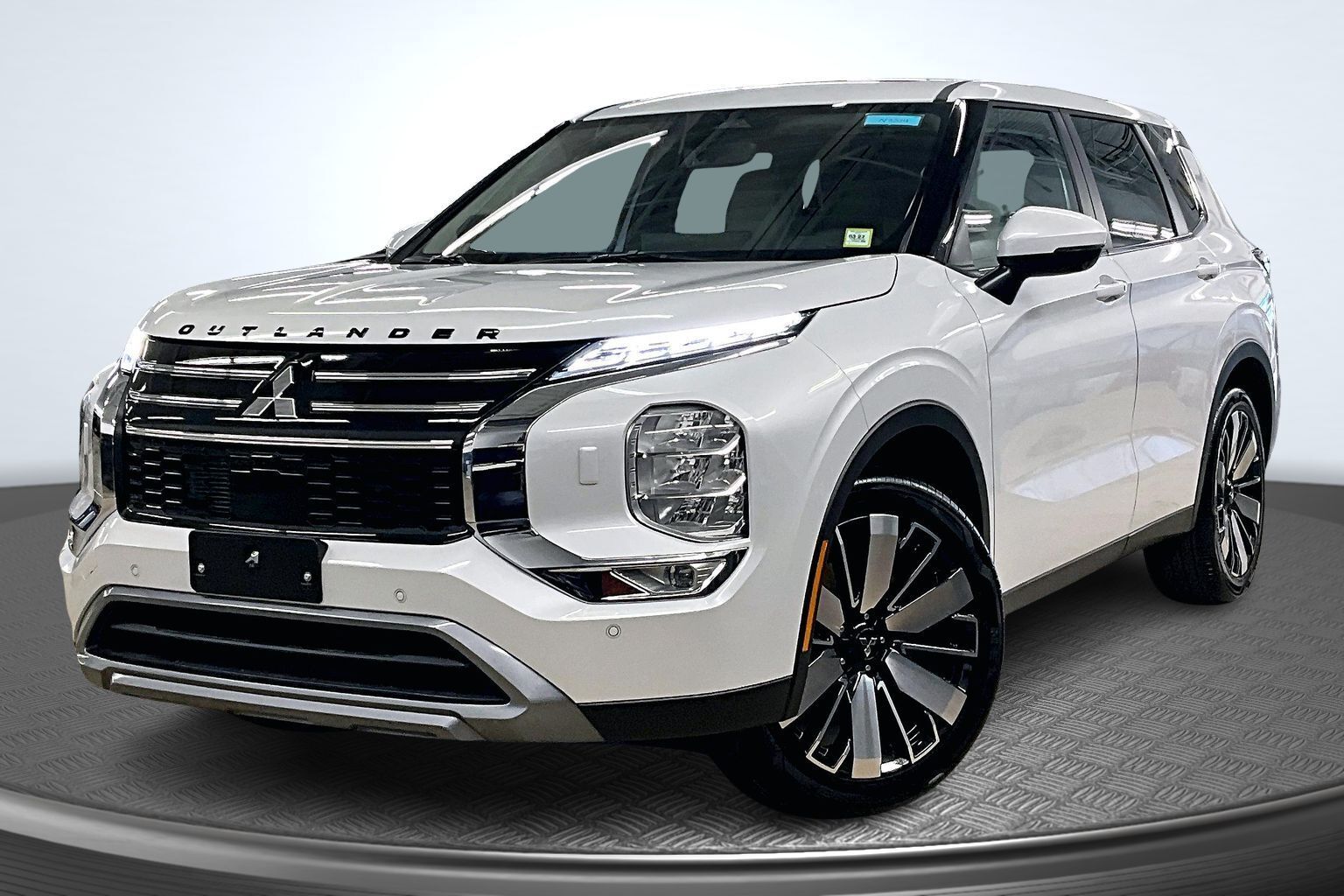 2026 MITSUBISHI Outlander