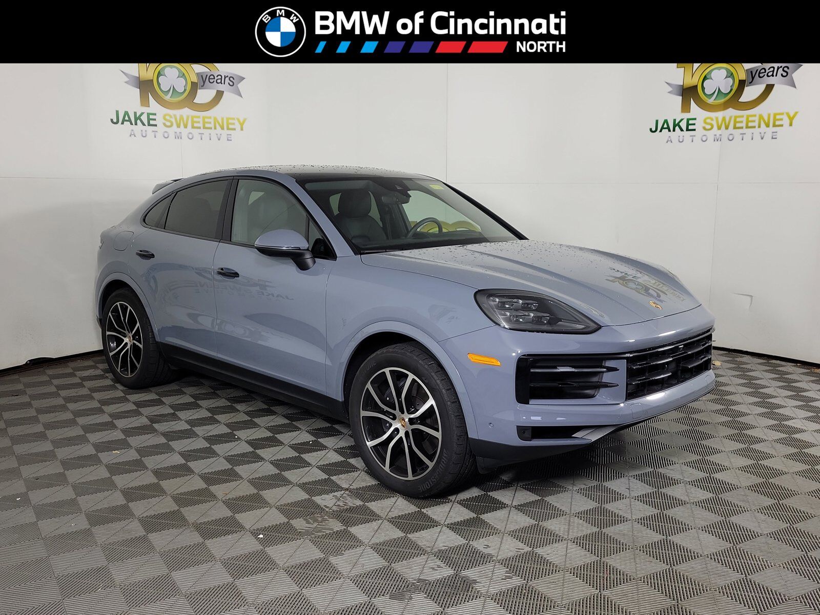 2025 PORSCHE Cayenne