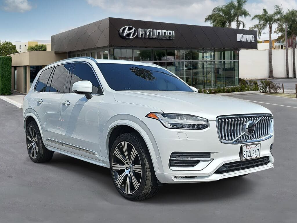2021 VOLVO XC90