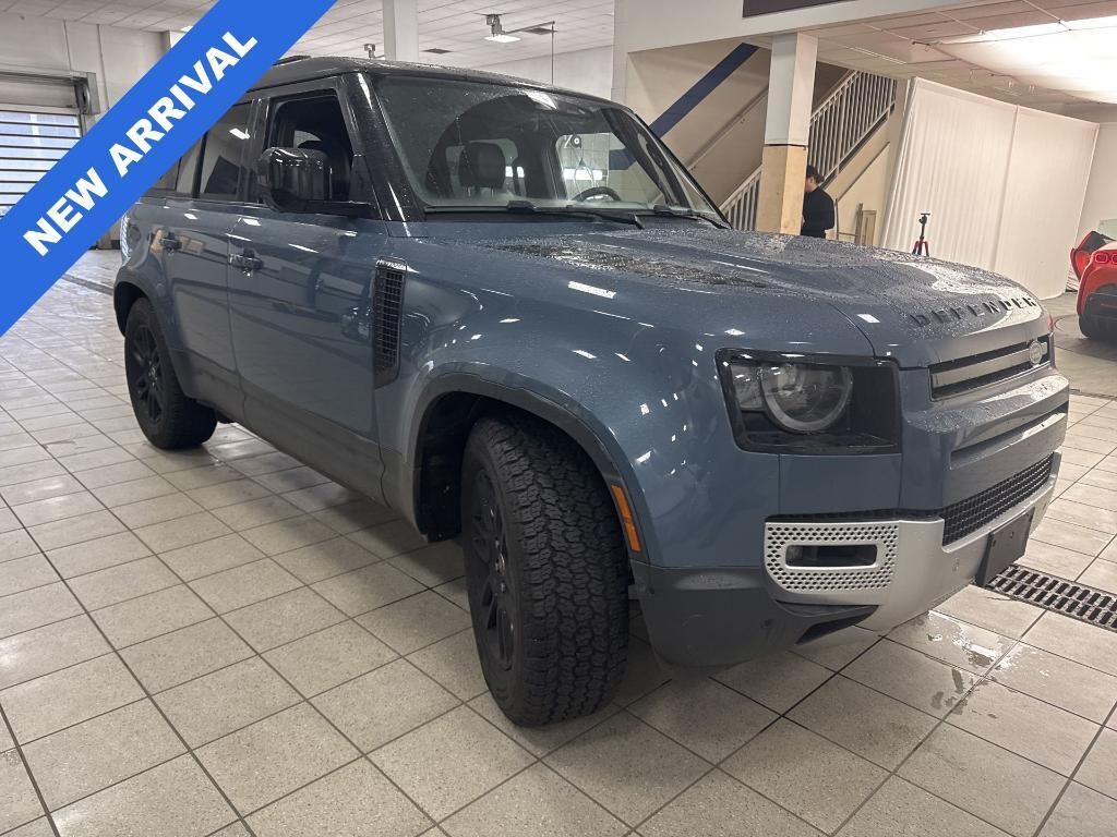 2024 LAND ROVER Defender
