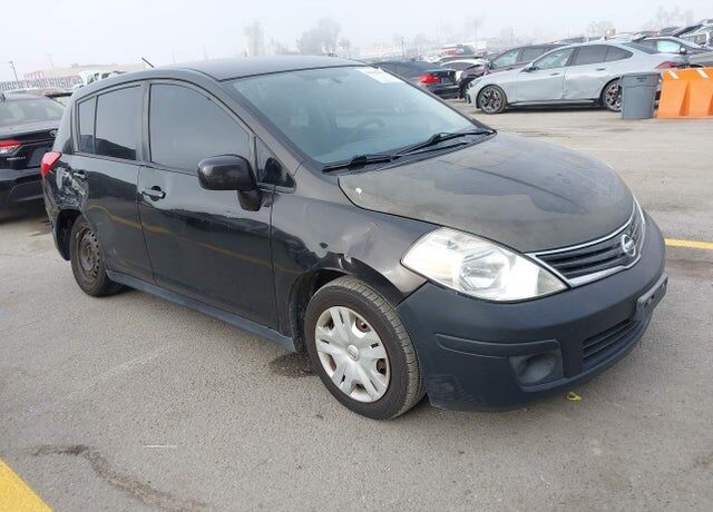 2011 NISSAN Versa