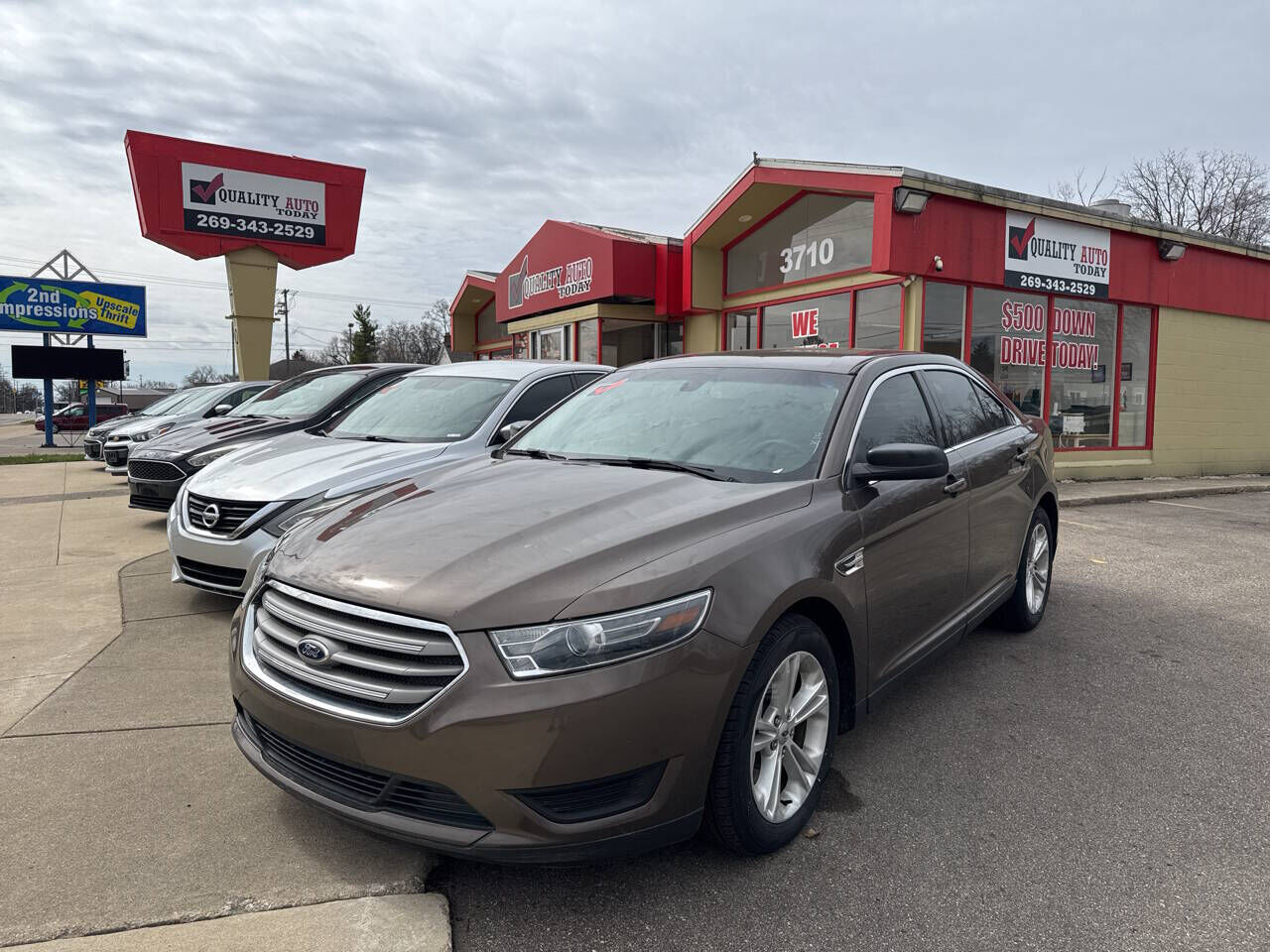 2015 FORD Taurus