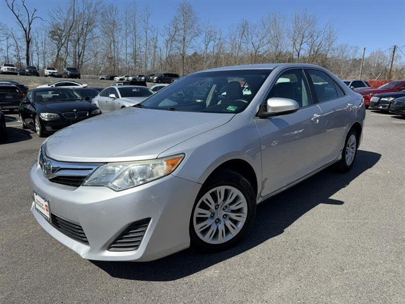 2013 TOYOTA Camry