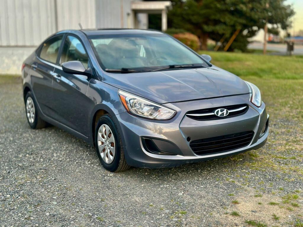 2017 HYUNDAI Accent