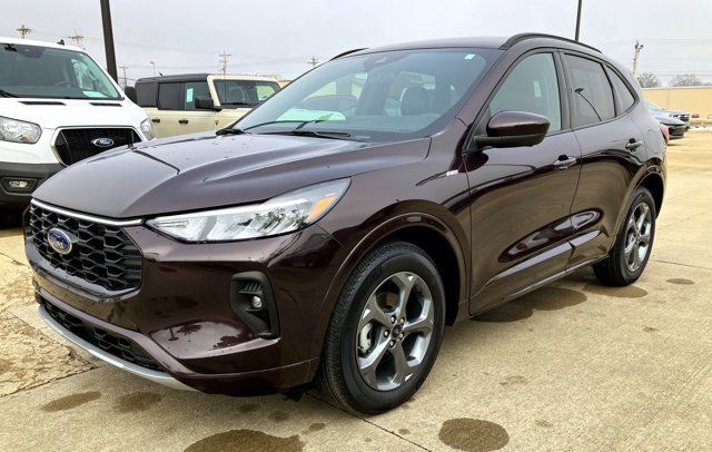 2023 FORD Escape