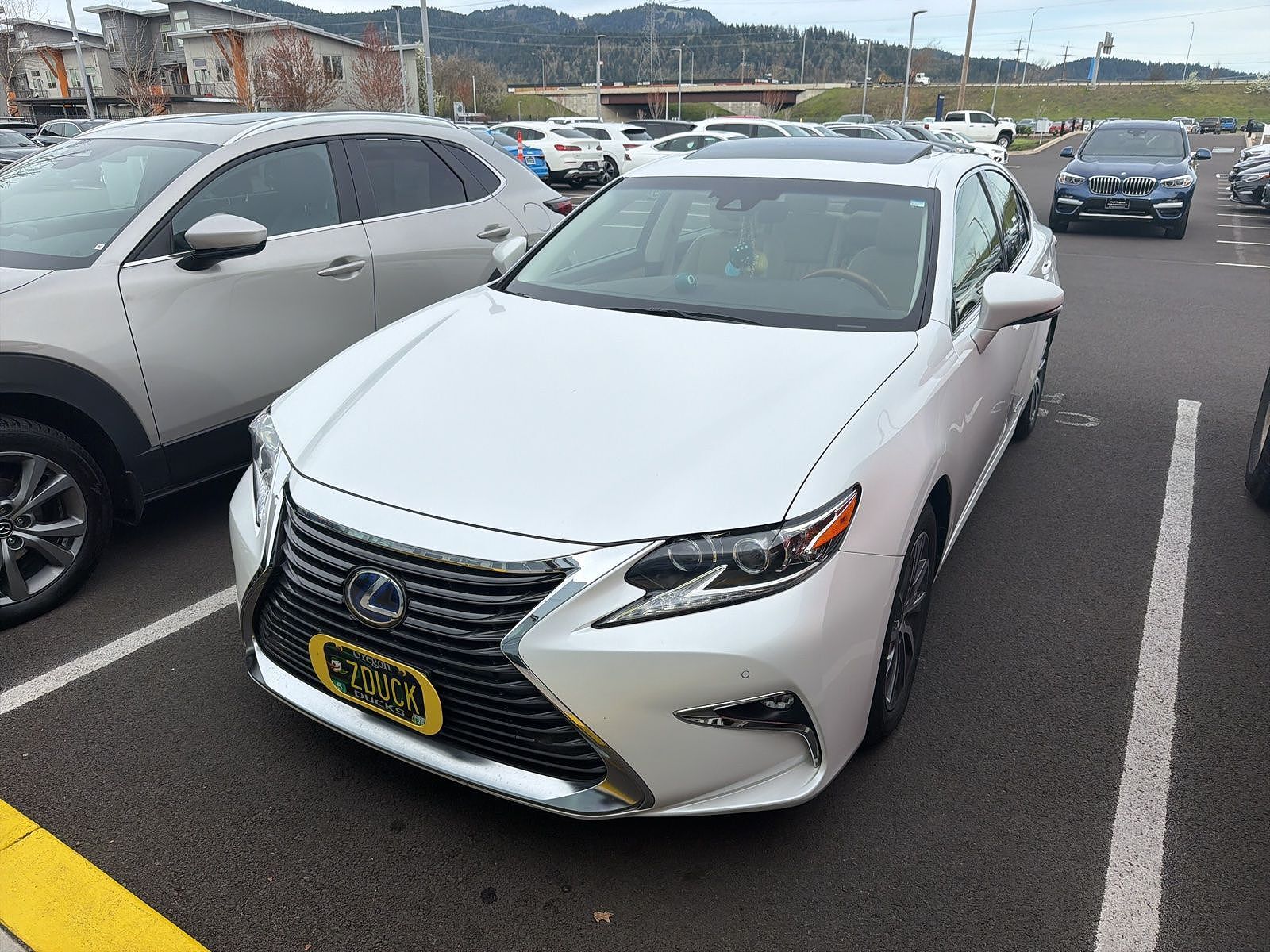 2017 LEXUS ES