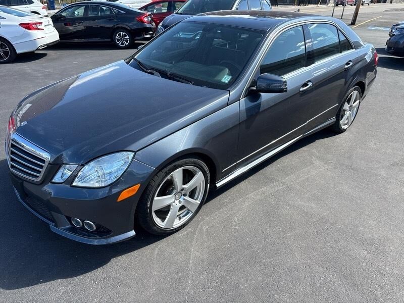 2010 MERCEDES-BENZ E-Class