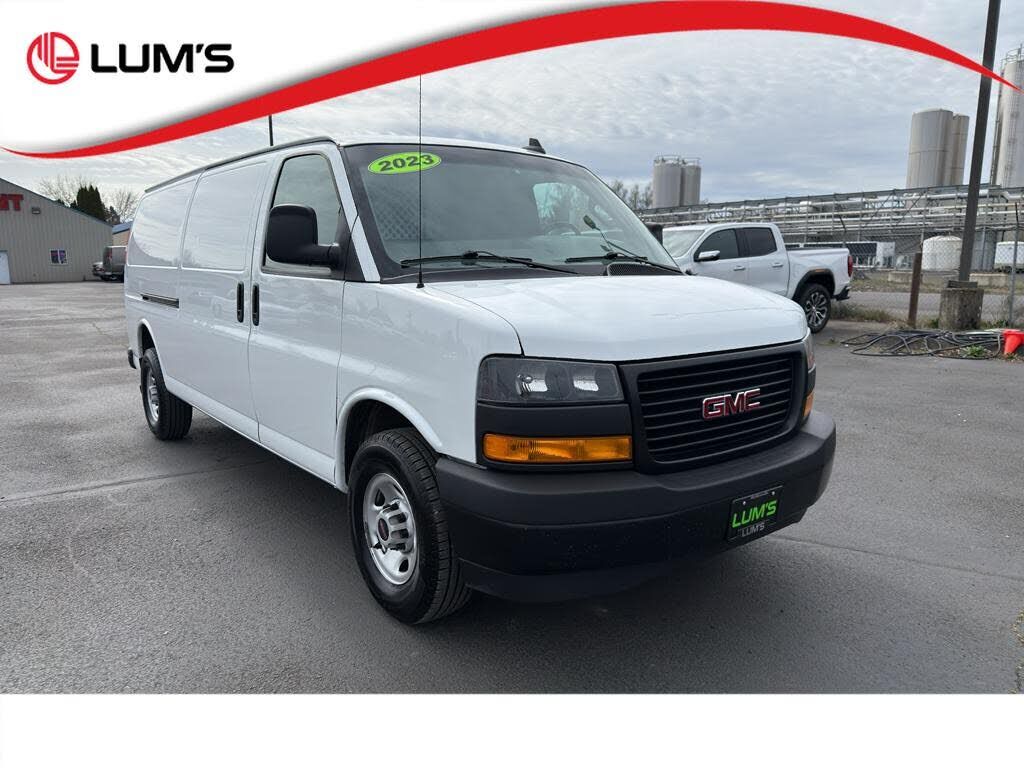 2023 GMC Savana