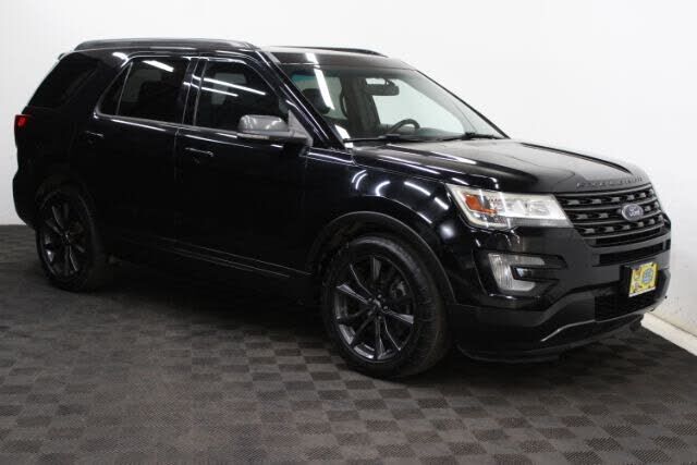 2017 FORD Explorer