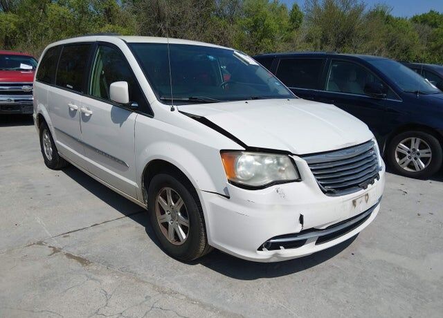 2012 CHRYSLER Town and Country