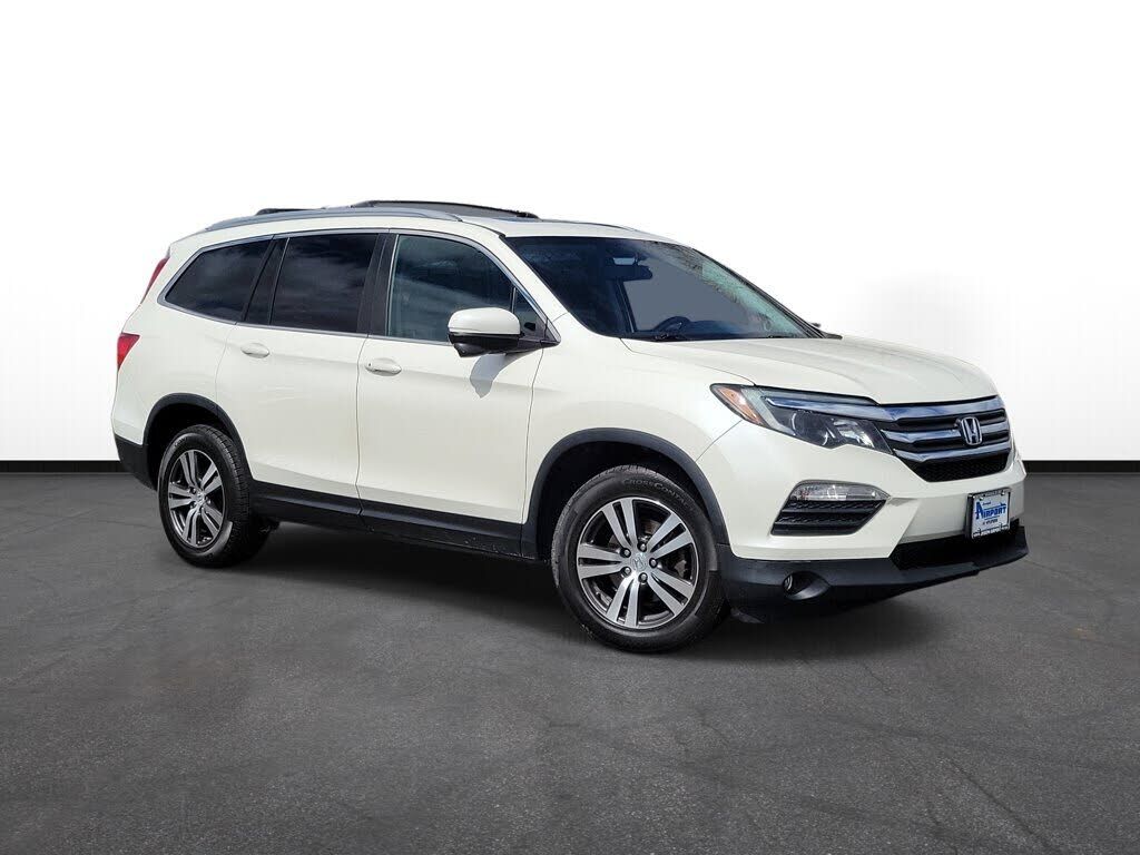 2017 HONDA Pilot