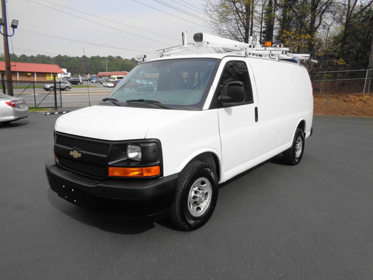 2017 CHEVROLET Express