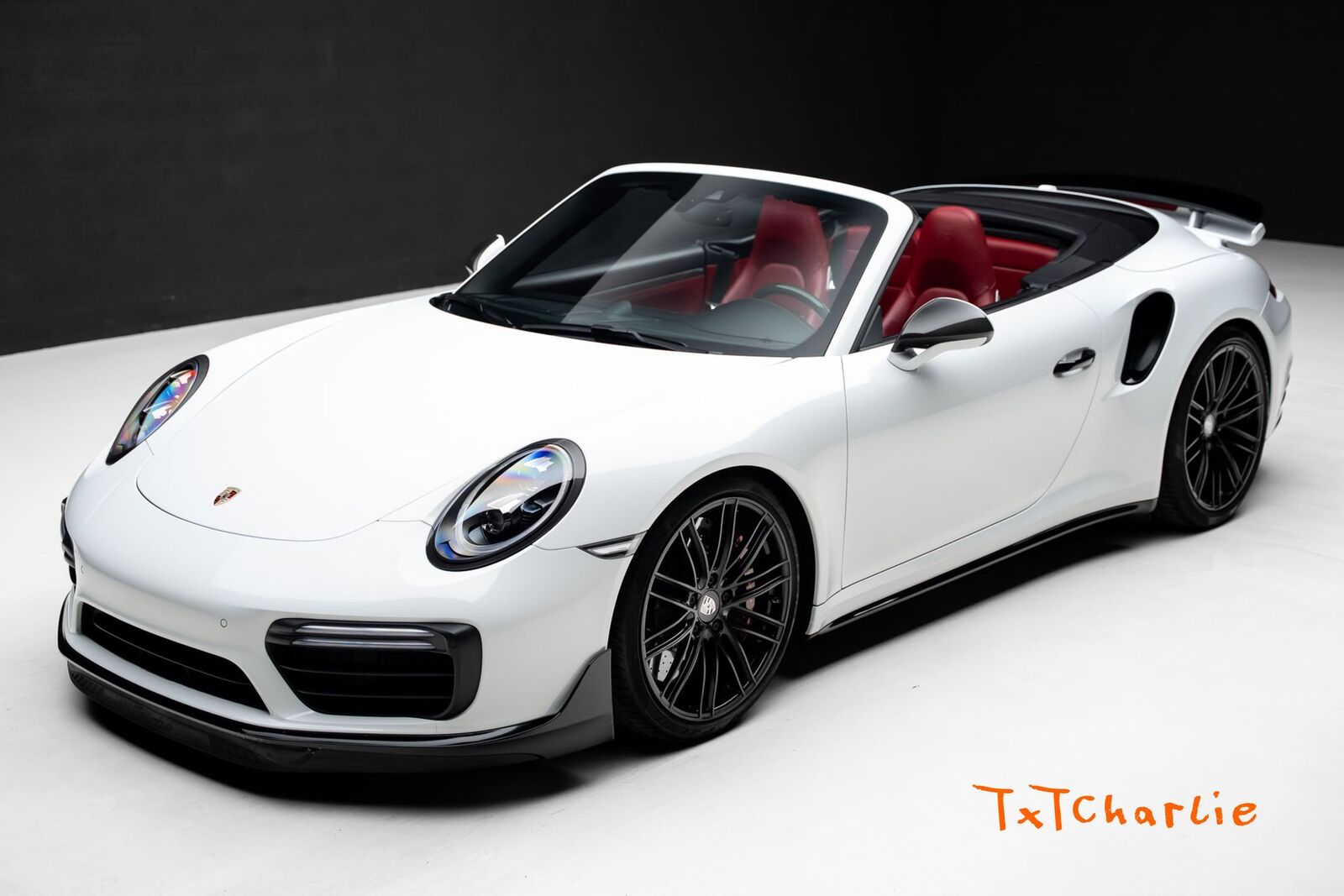 2019 PORSCHE 911