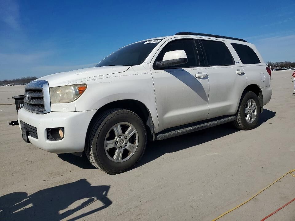 2013 TOYOTA Sequoia