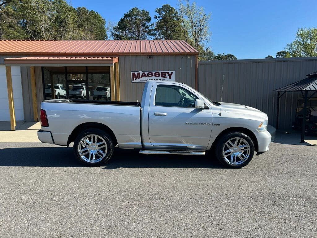 2012 DODGE Ram