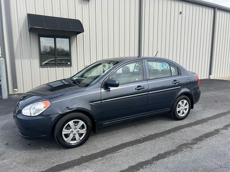2011 HYUNDAI Accent