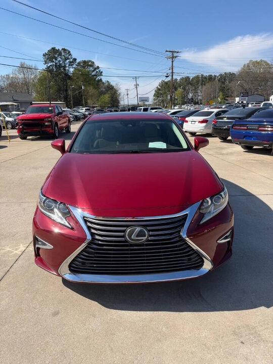 2017 LEXUS ES