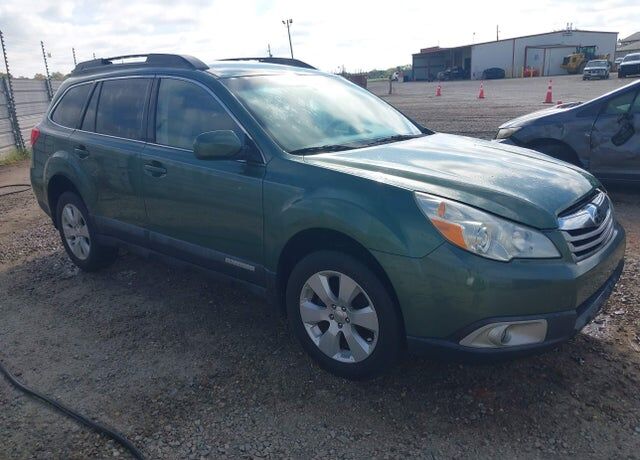 2011 SUBARU Outback