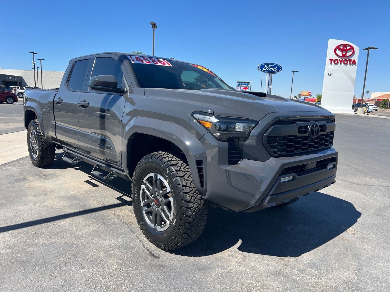 2025 TOYOTA Tacoma