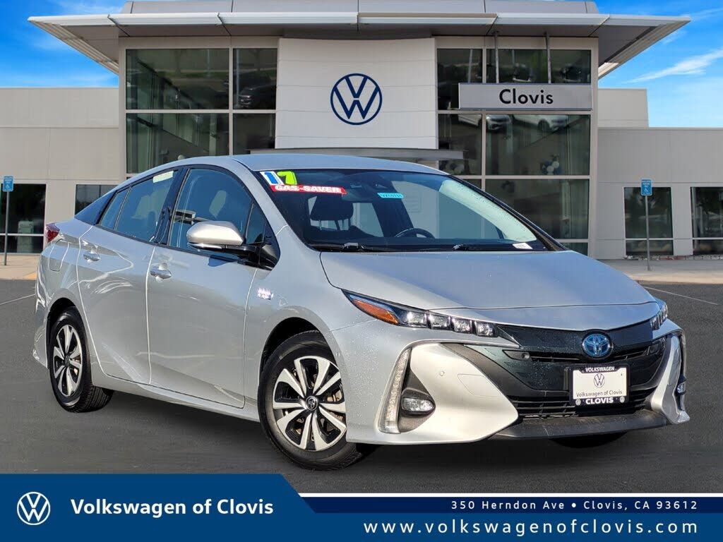 2017 TOYOTA Prius