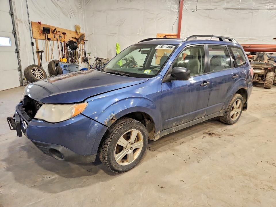 2013 SUBARU Forester