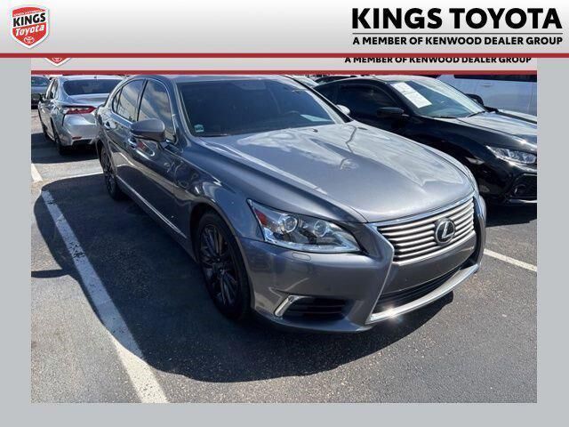 2016 LEXUS LS