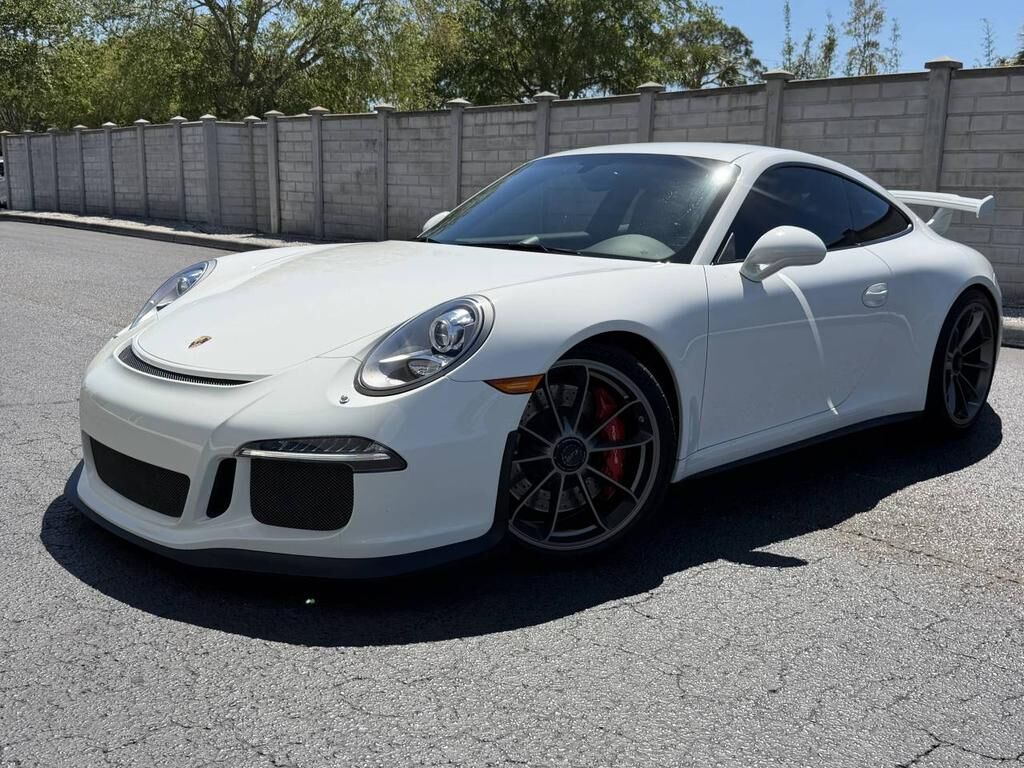 2015 PORSCHE 911