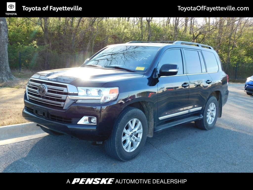 2019 TOYOTA Land Cruiser