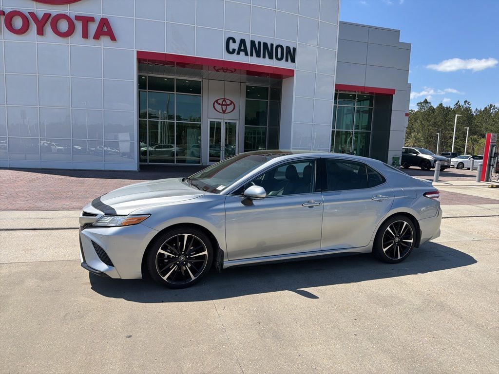2020 TOYOTA Camry