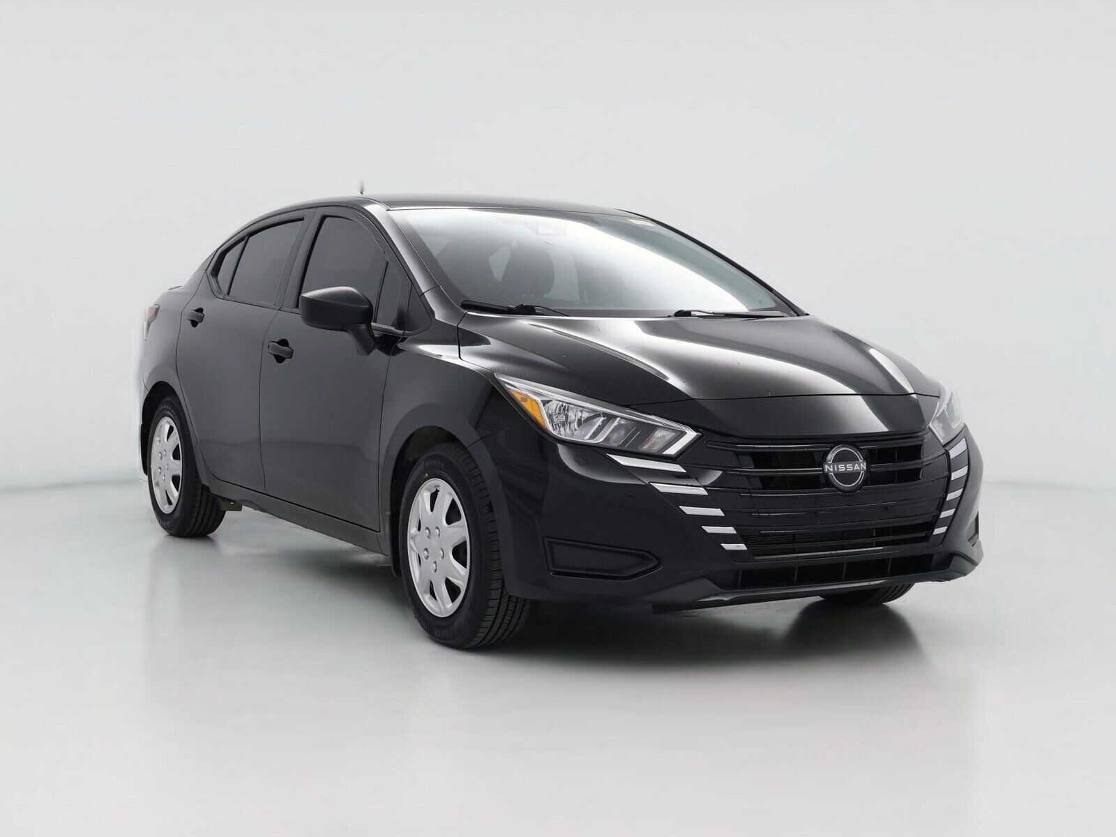 2023 NISSAN Versa