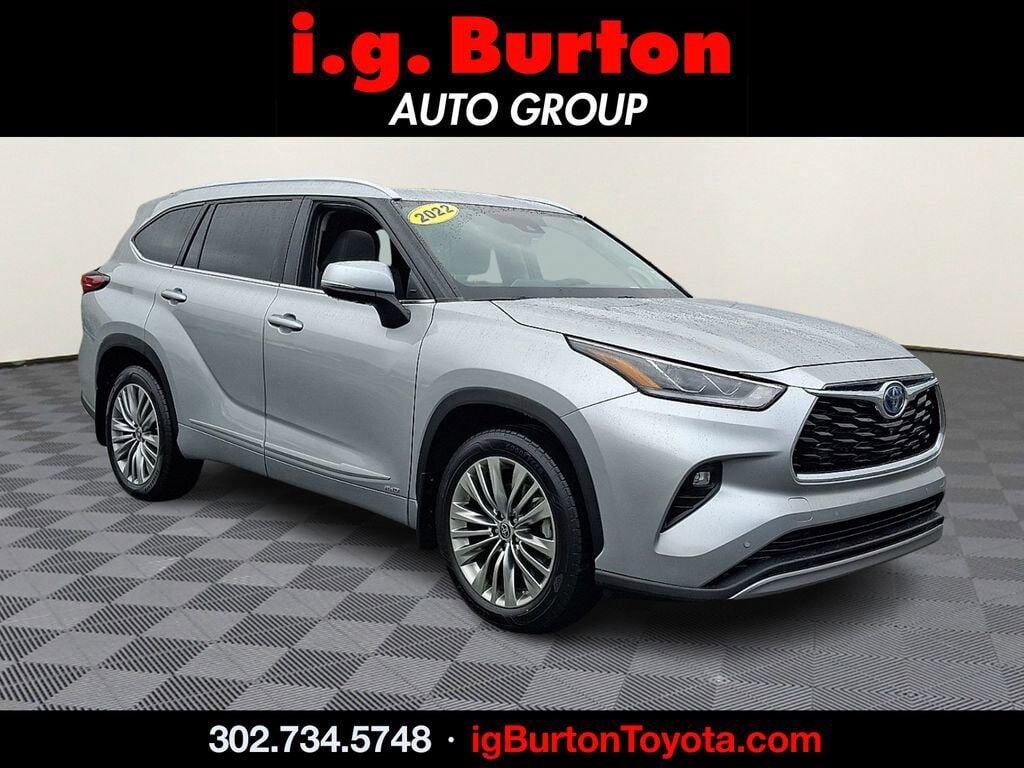 2022 TOYOTA Highlander