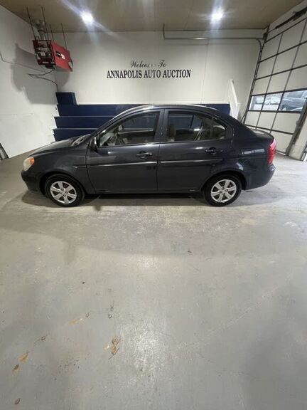 2009 HYUNDAI Accent