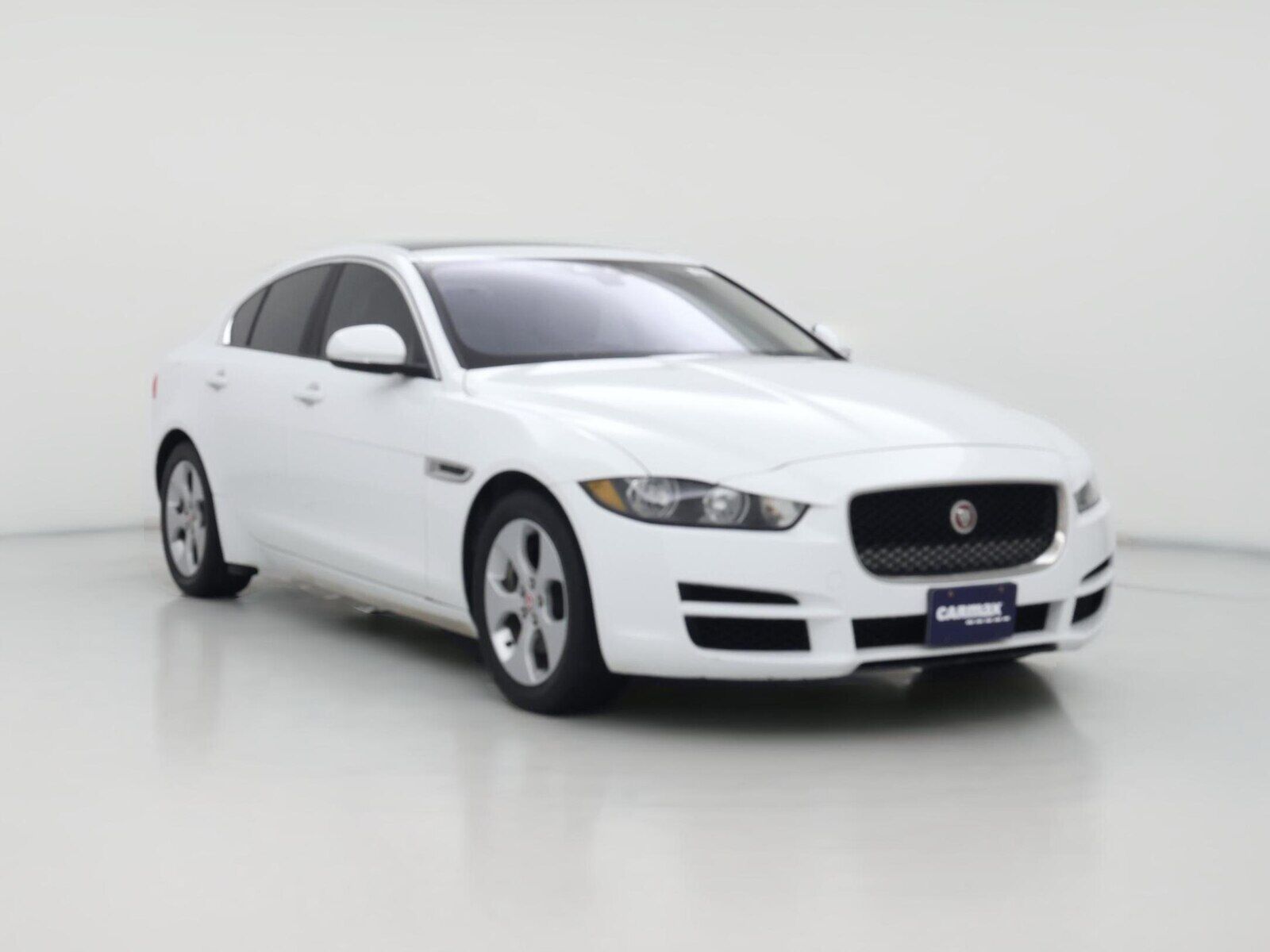 2018 JAGUAR XE
