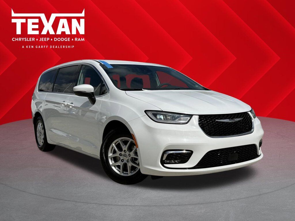 2023 CHRYSLER Pacifica