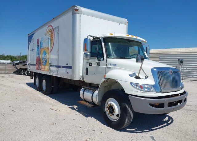 2011 INTERNATIONAL MF035