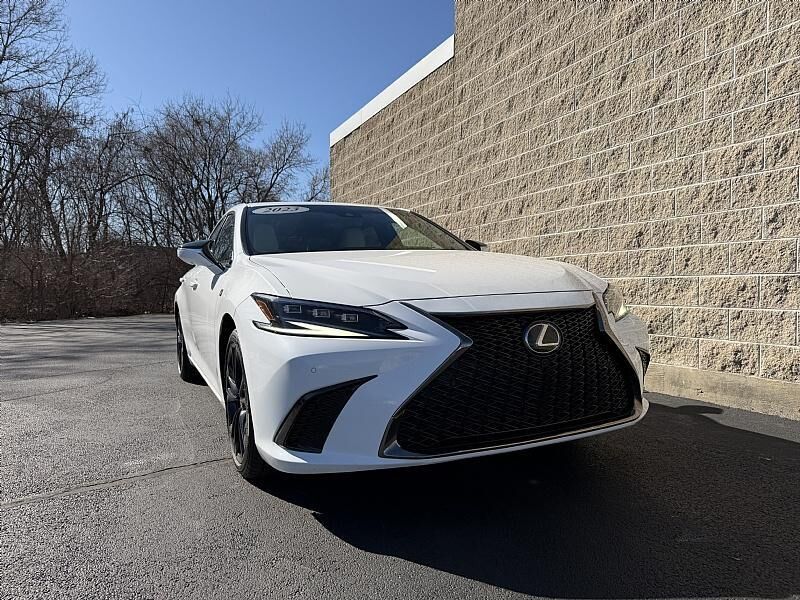 2023 LEXUS ES