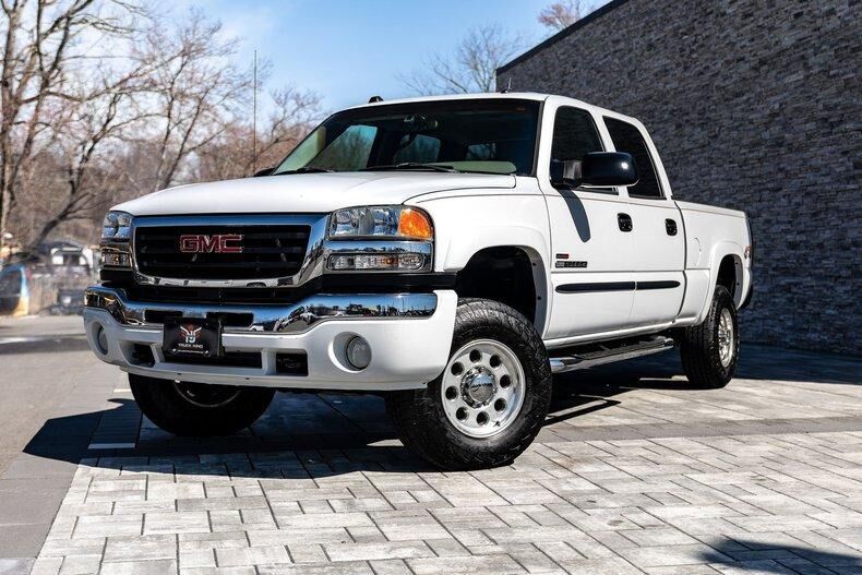 2005 GMC Sierra