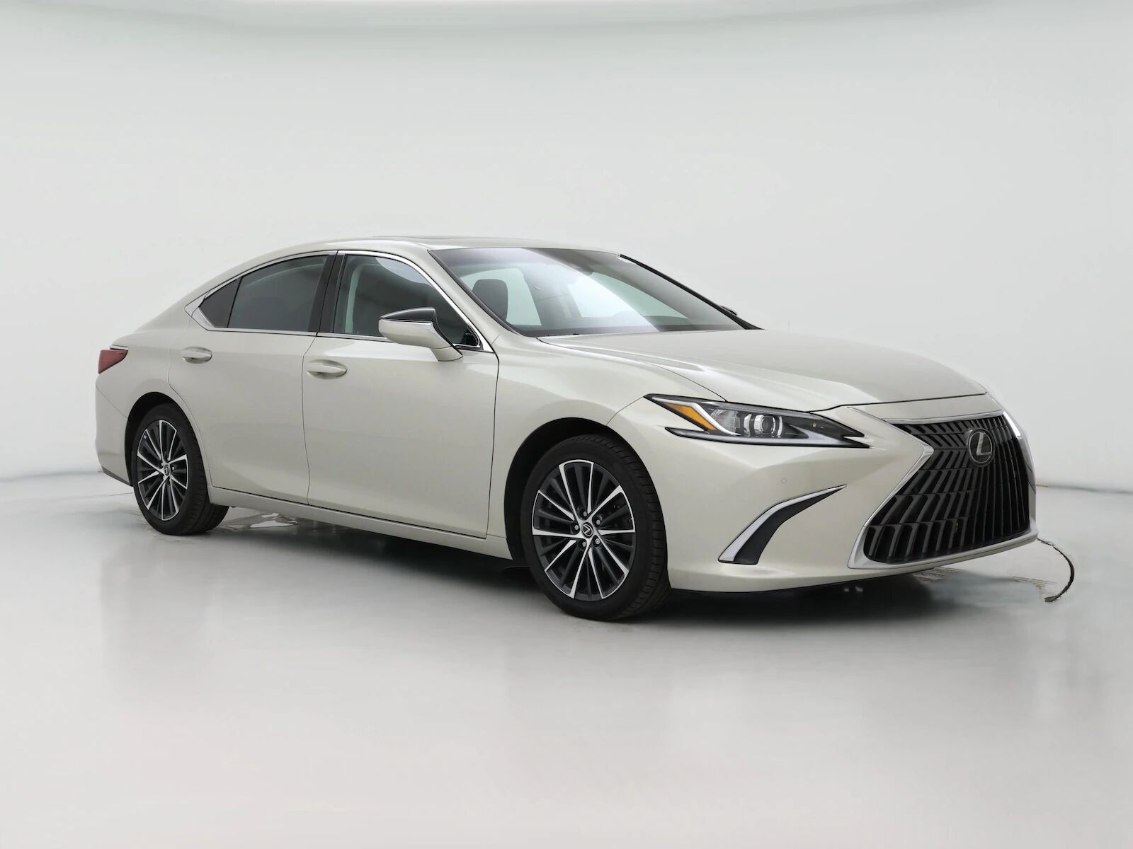 2022 LEXUS ES