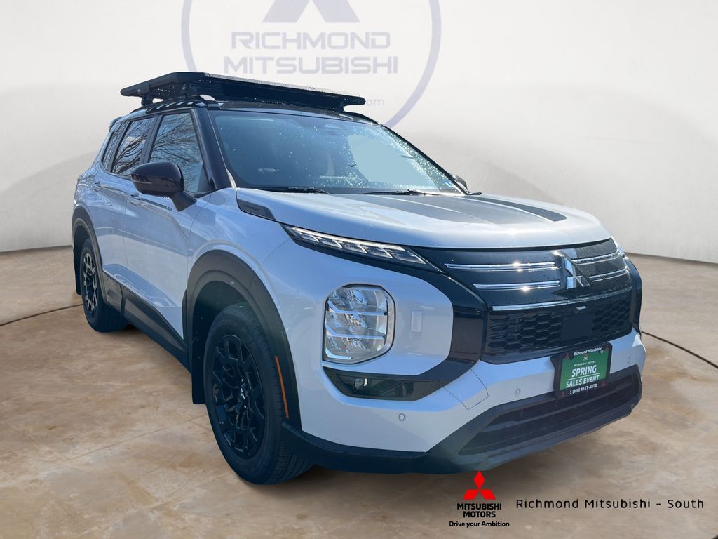 2026 MITSUBISHI Outlander