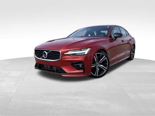 2019 VOLVO S60