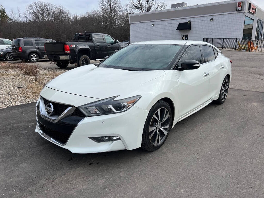 2017 NISSAN Maxima