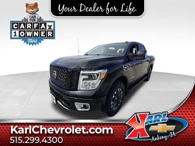 2017 NISSAN Titan