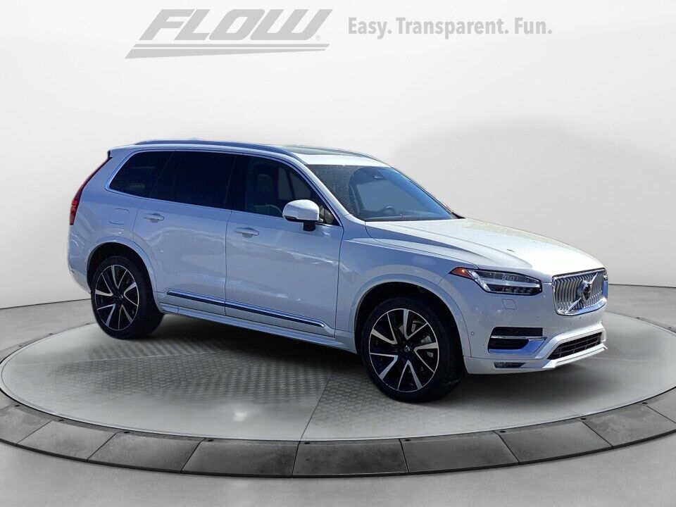 2023 VOLVO XC90