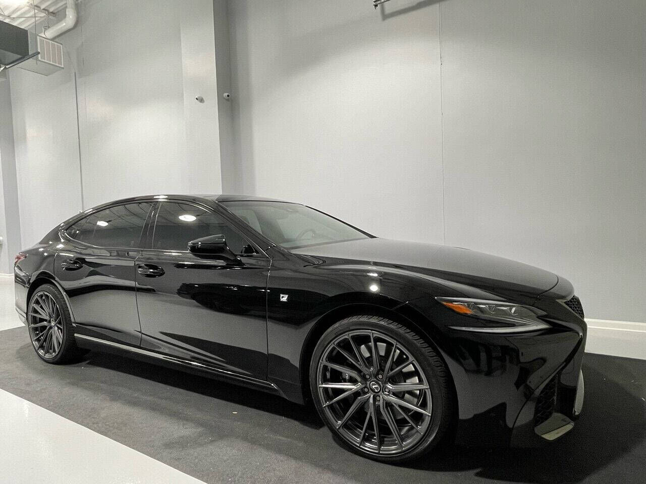 2020 LEXUS LS
