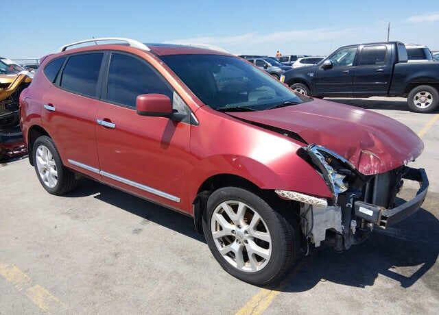 2011 NISSAN Rogue