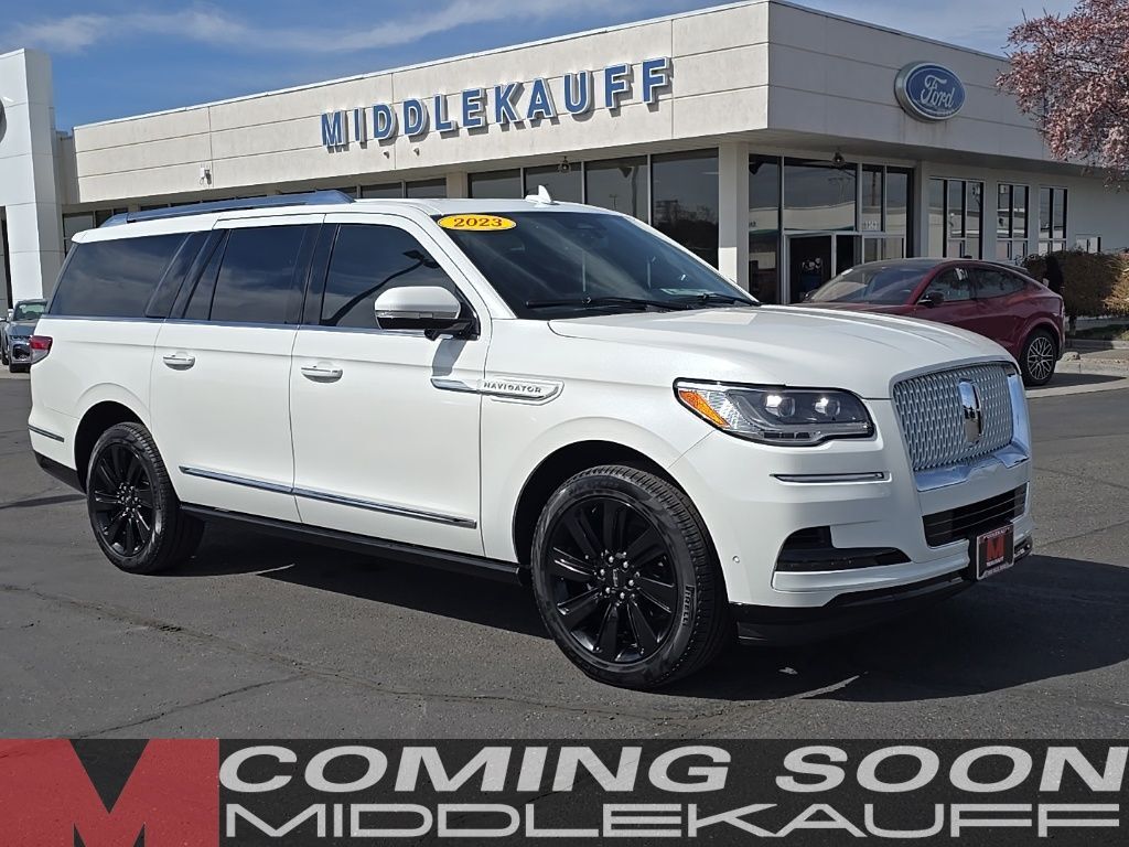 2023 LINCOLN Navigator L