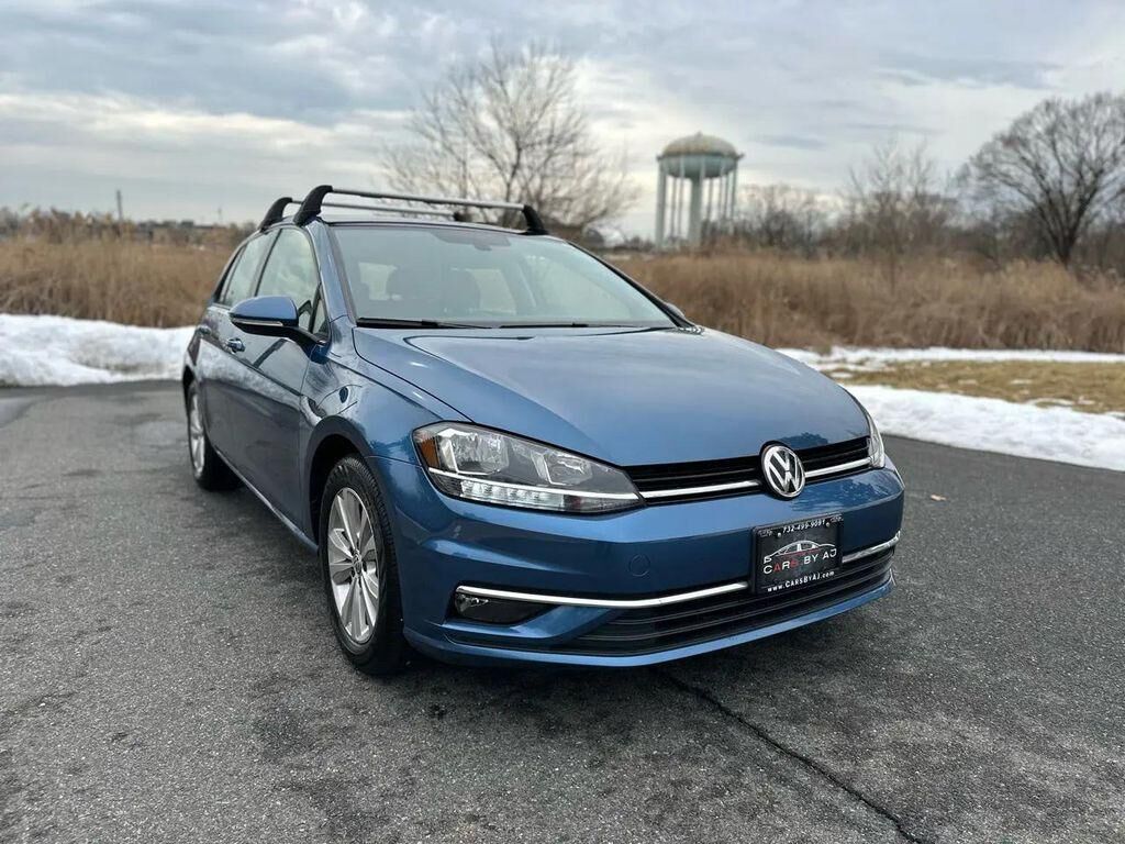 2019 VOLKSWAGEN Golf